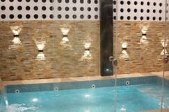Aadvik Luxury Farm Resort