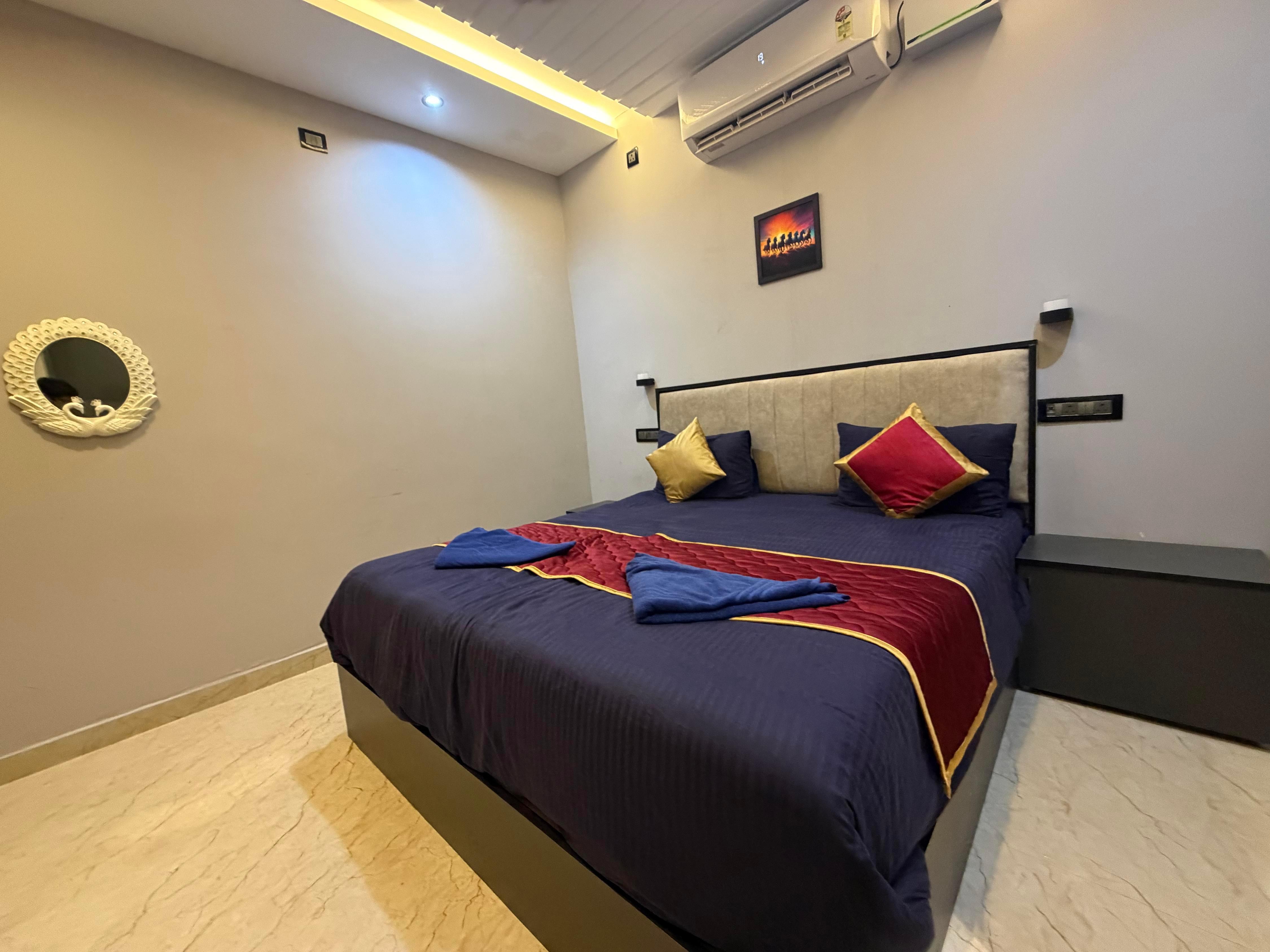 Sabari Resort Luxury Villa ECR - Tap to explore photos