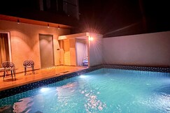 Sabari Resort Luxury Villa ECR