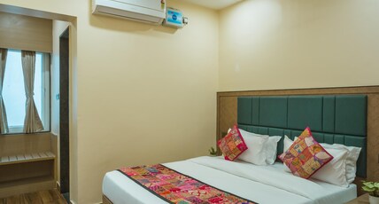 Tripli Hotels Tandon Grand Stay Room Type - King Room