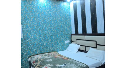 Kunj Bihari Guest house Room Type - Deluxe Room -101