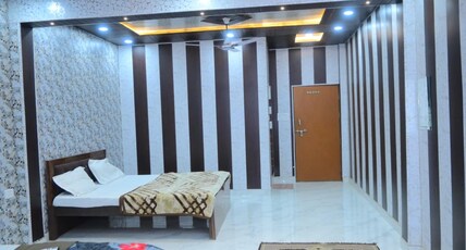 Kunj Bihari Guest house Room Type - Deluxe Four Bedroom-302