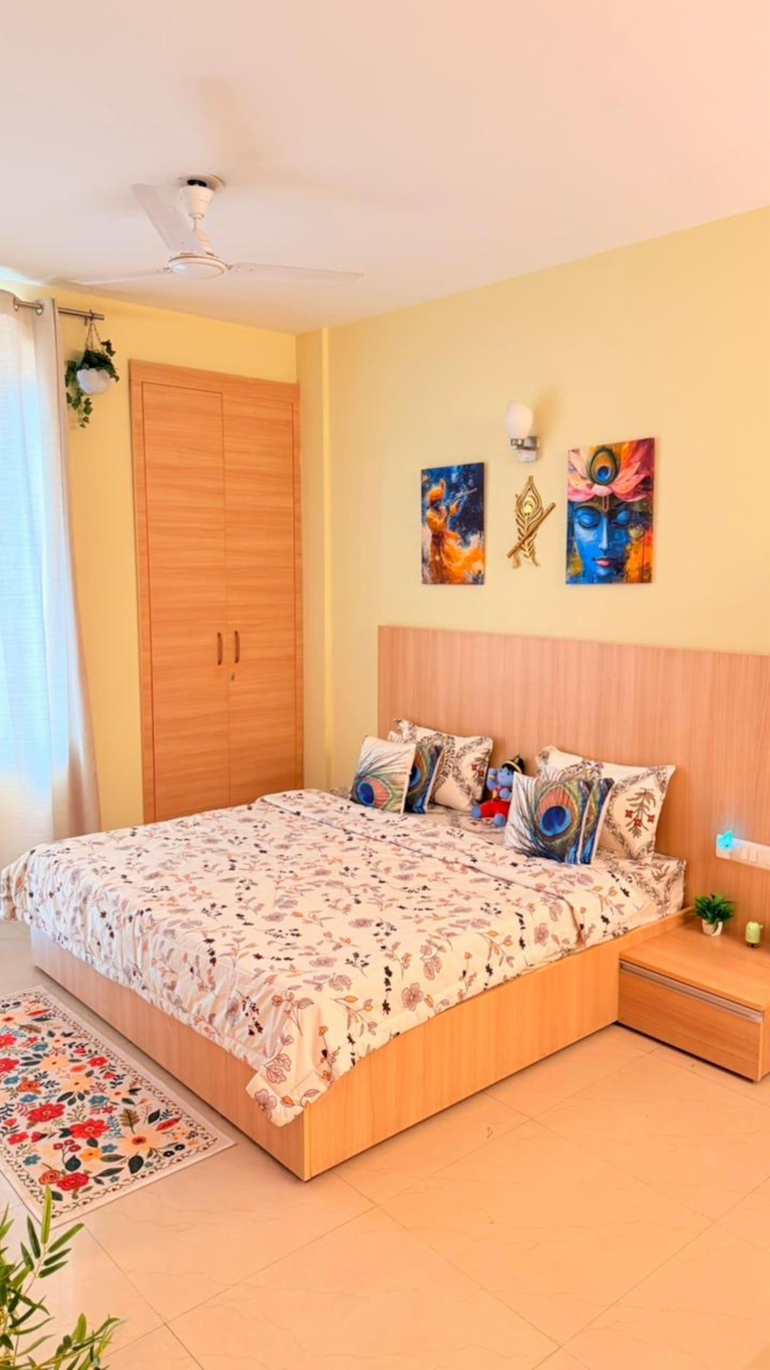 Casa Serenity | Near Prem Mandir & Iskcon - Tap to explore photos