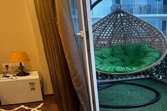Seven Haven Premium Studio at ITC Omaxe