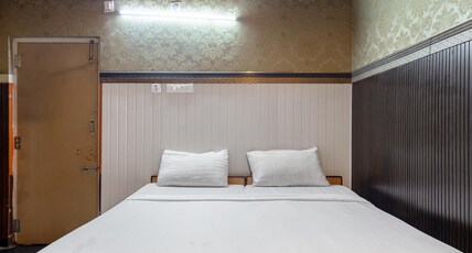 Srinivasa Residency Room Type - Standard Non AC Room