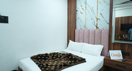 Omji Niwas - Shri Rudra Sarnath Room Type - Deluxe Double Room