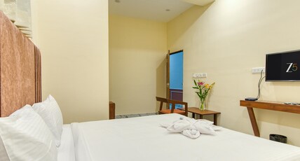 Cosmos By LMC Room Type - Standard double room