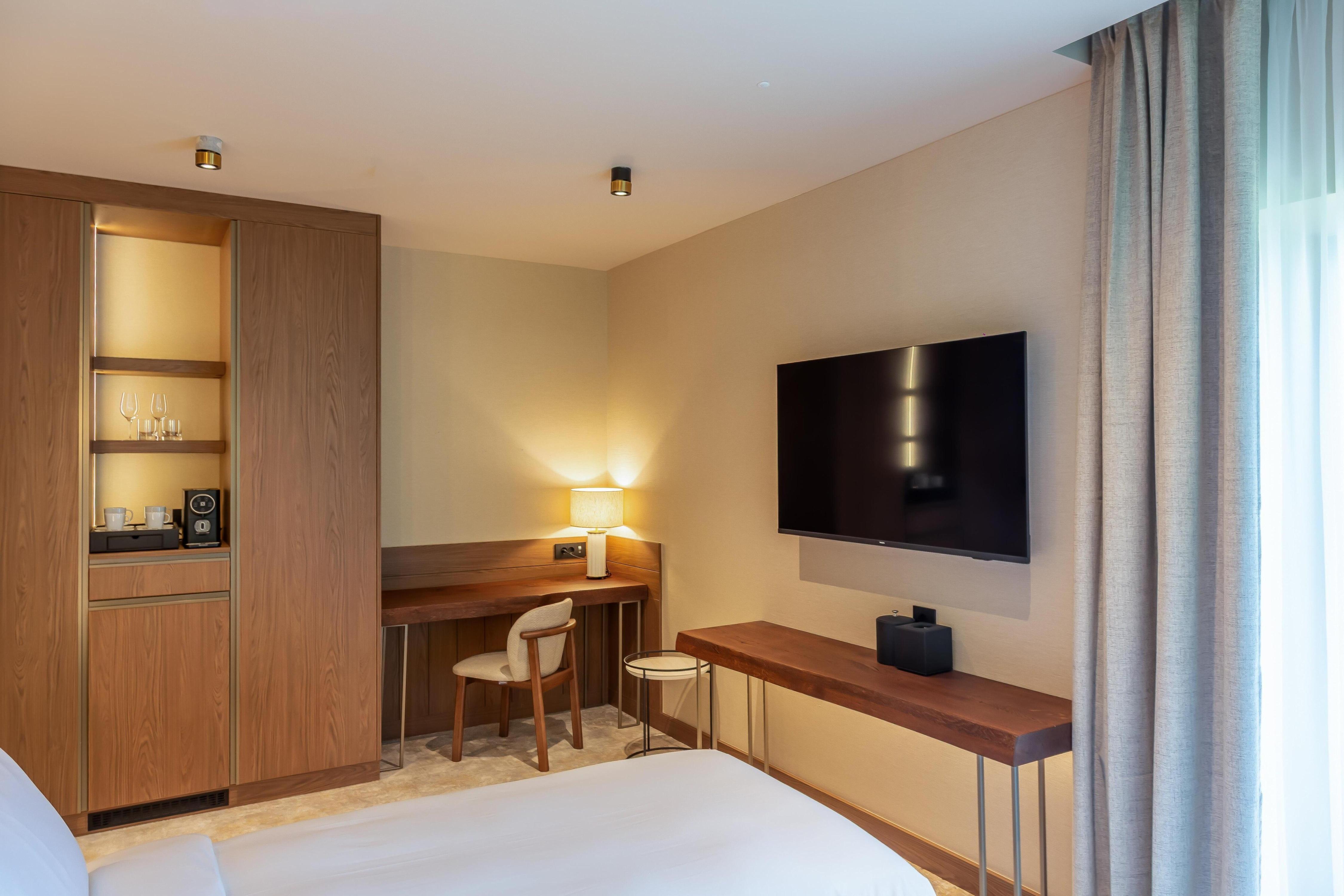 Radisson Blu Hotel, Sinaia Cota 1400 - Tap to explore photos