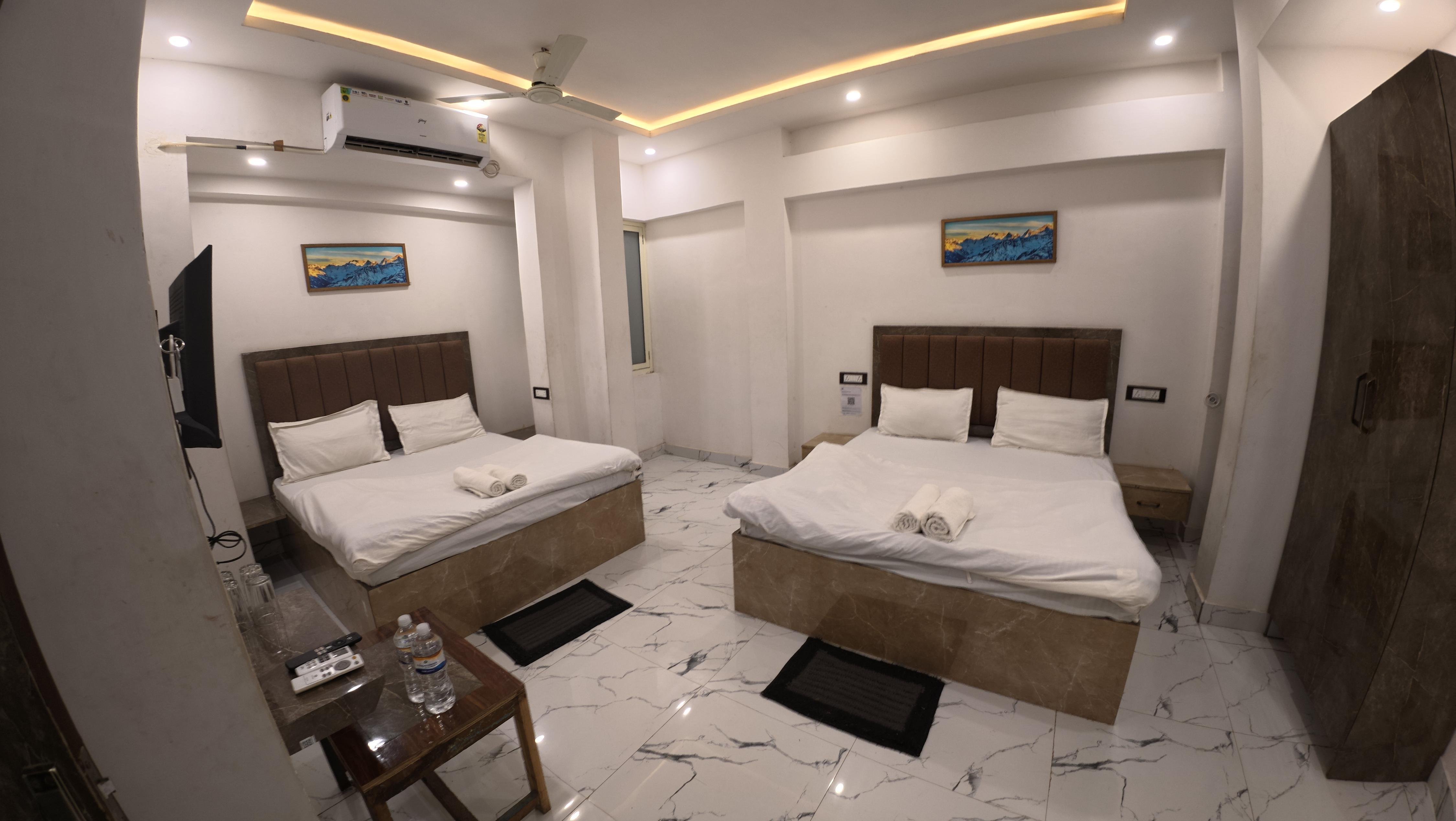 Vandana Guest House - Tap to explore photos
