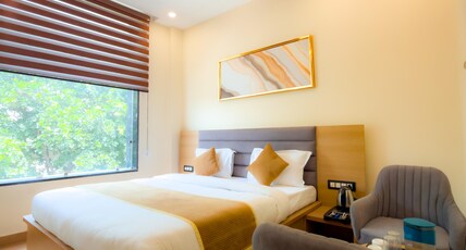 Shri Kanhaiya Dham Room Type - Super Deluxe With Window