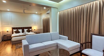 Hotel Sai Nest Room Type - Suite Room