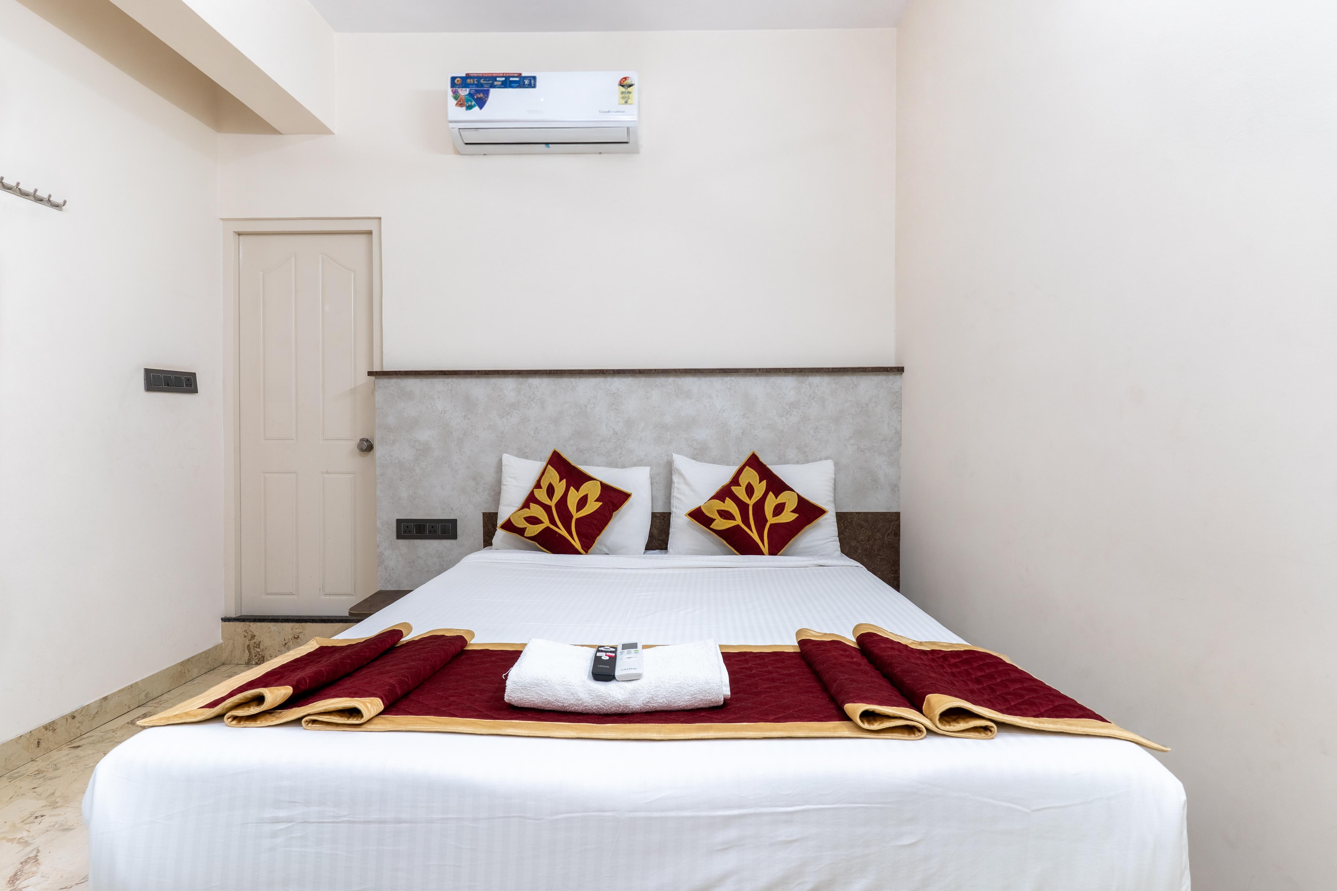Hotel Metro Grand. - Tap to explore photos