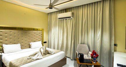 Hotel SMP Grand Room Type - Standard Double Bed Room Hotel SMP Grand Room Type - Standard Double Bed Room