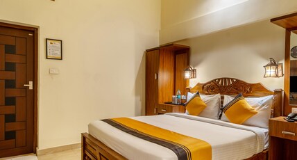 Itsy Hotels Retreat Villa - Near Power House Waterfalls, Munnar Room Type - Deluxe Family Room Itsy Hotels Retreat Villa - Near Power House Waterfalls, Munnar Room Type - Deluxe Family Room