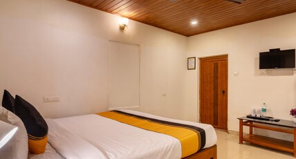 Itsy Hotels Retreat Villa - Near Power House Waterfalls, Munnar Room Type - Standard Room Itsy Hotels Retreat Villa - Near Power House Waterfalls, Munnar Room Type - Standard Room
