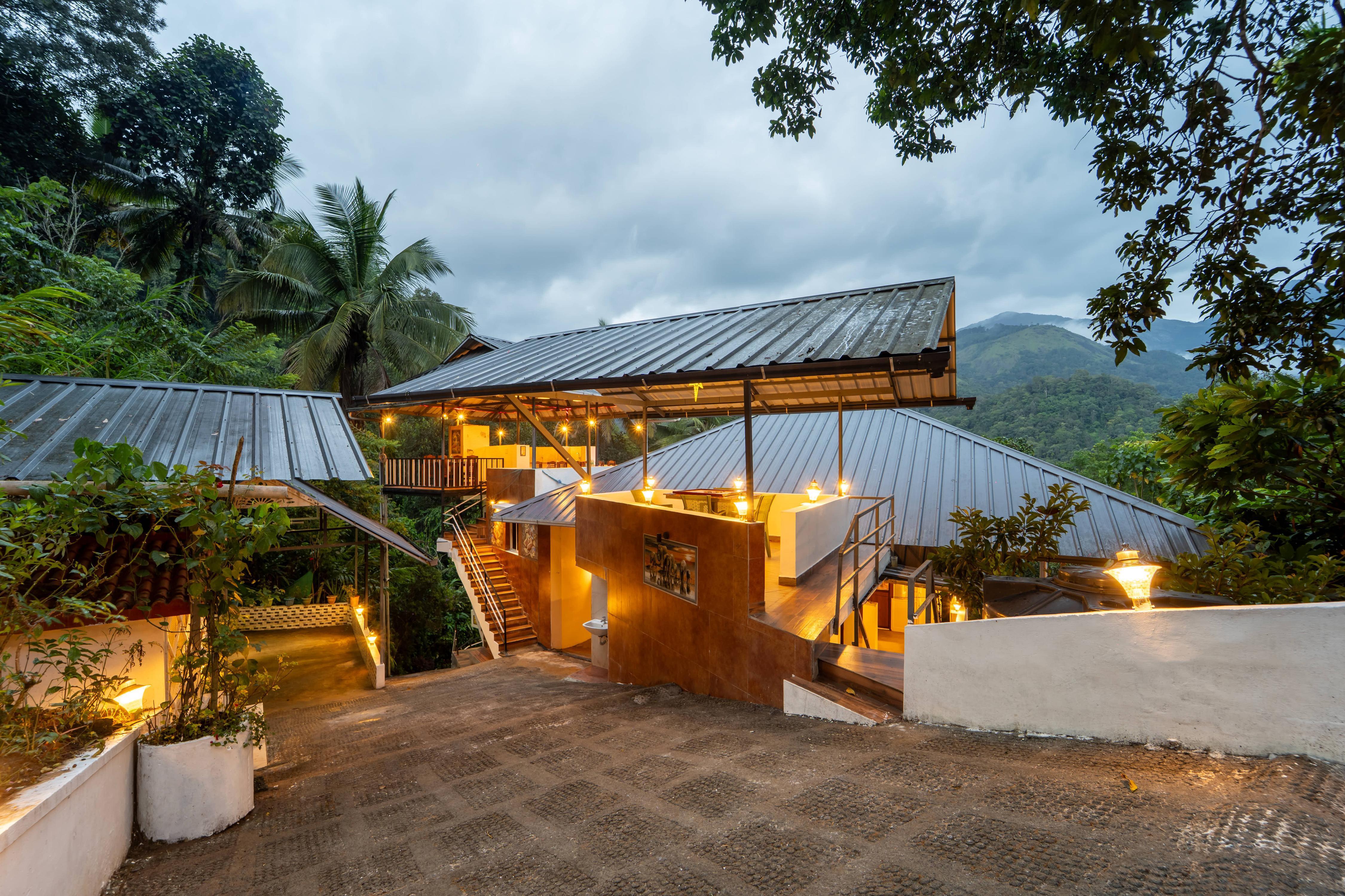 Itsy Hotels Retreat Villa - Near Power House Waterfalls, Munnar - Tap to explore photos
