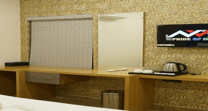 HOTEL THE PRIDE Room Type - Deluxe Room with City View