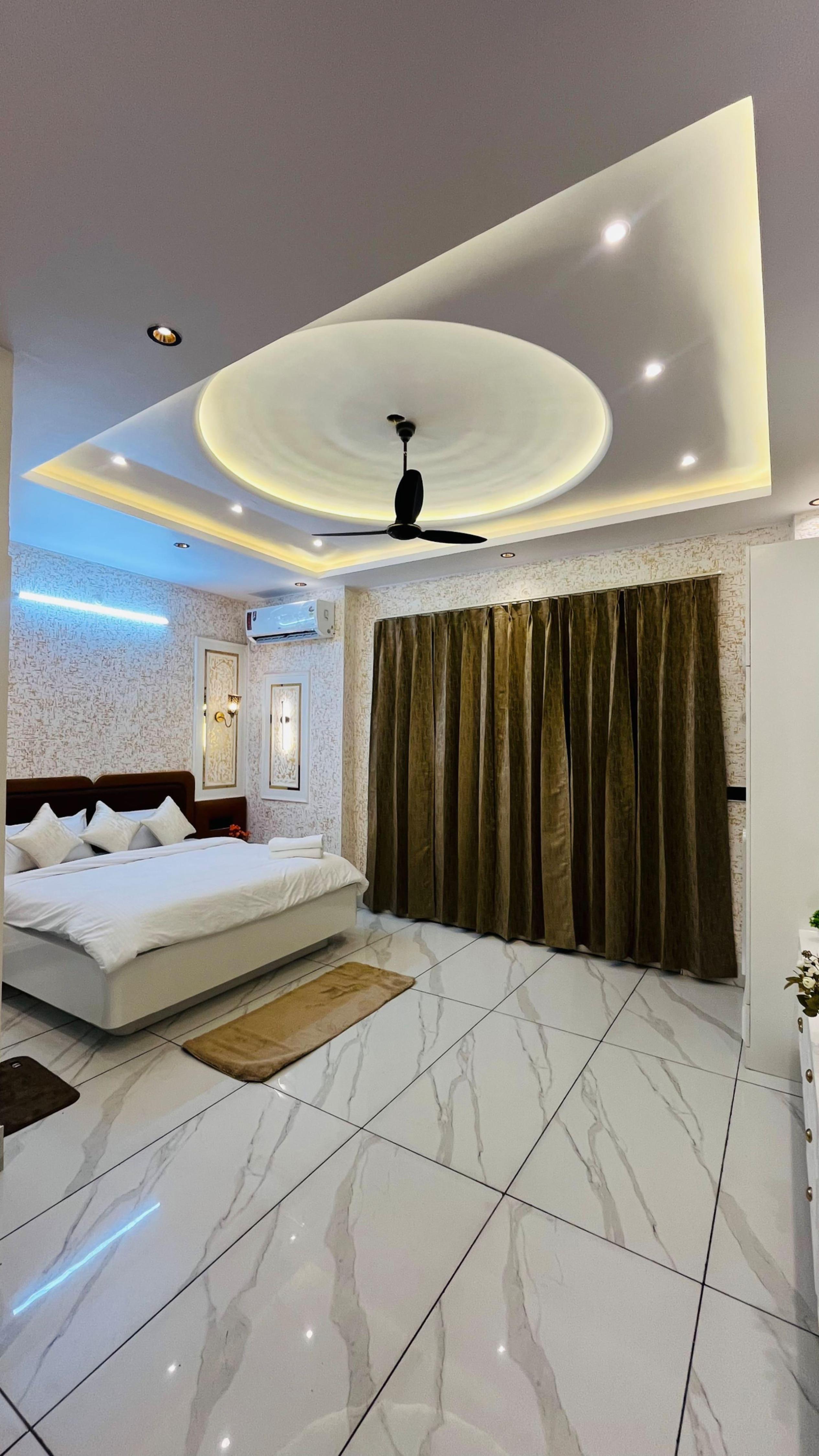Sukh Gange With Ganga View 3 Bhk Premium Penthouse - Tap to explore photos