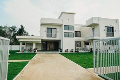 LAVANYA FARMS