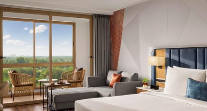 Hyatt Place Vithalapur Room Type - 1 KING BED, BALCONY