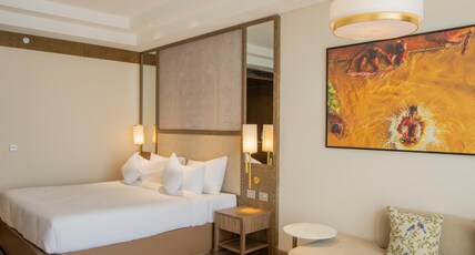AKS Palace - Near Assi Ghat Room Type - Executive Deluxe Room