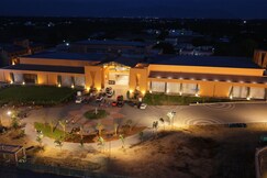 The Radnej Convention and Resort