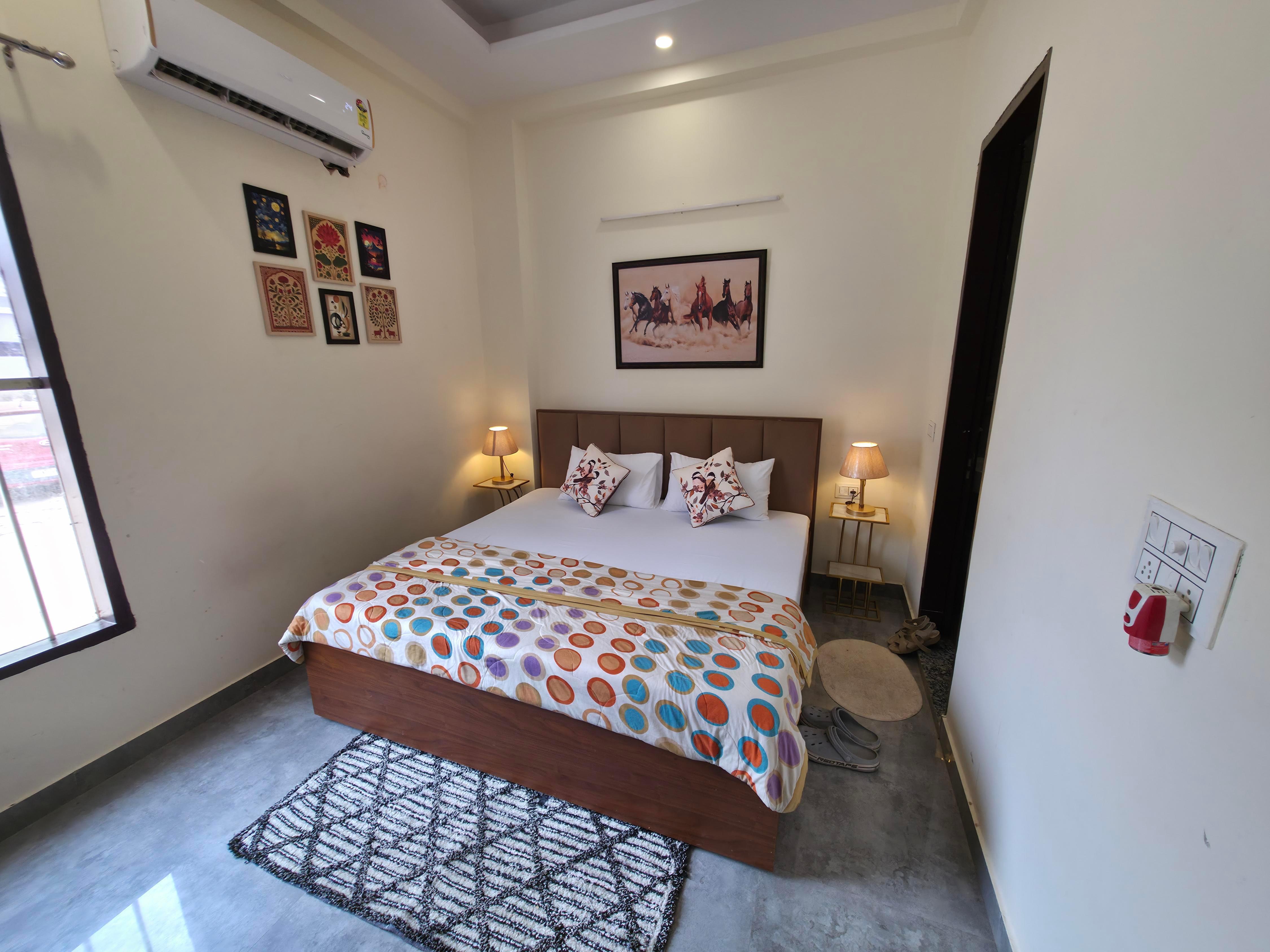 Studio Apartment in Gurgaon - Tap to explore photos
