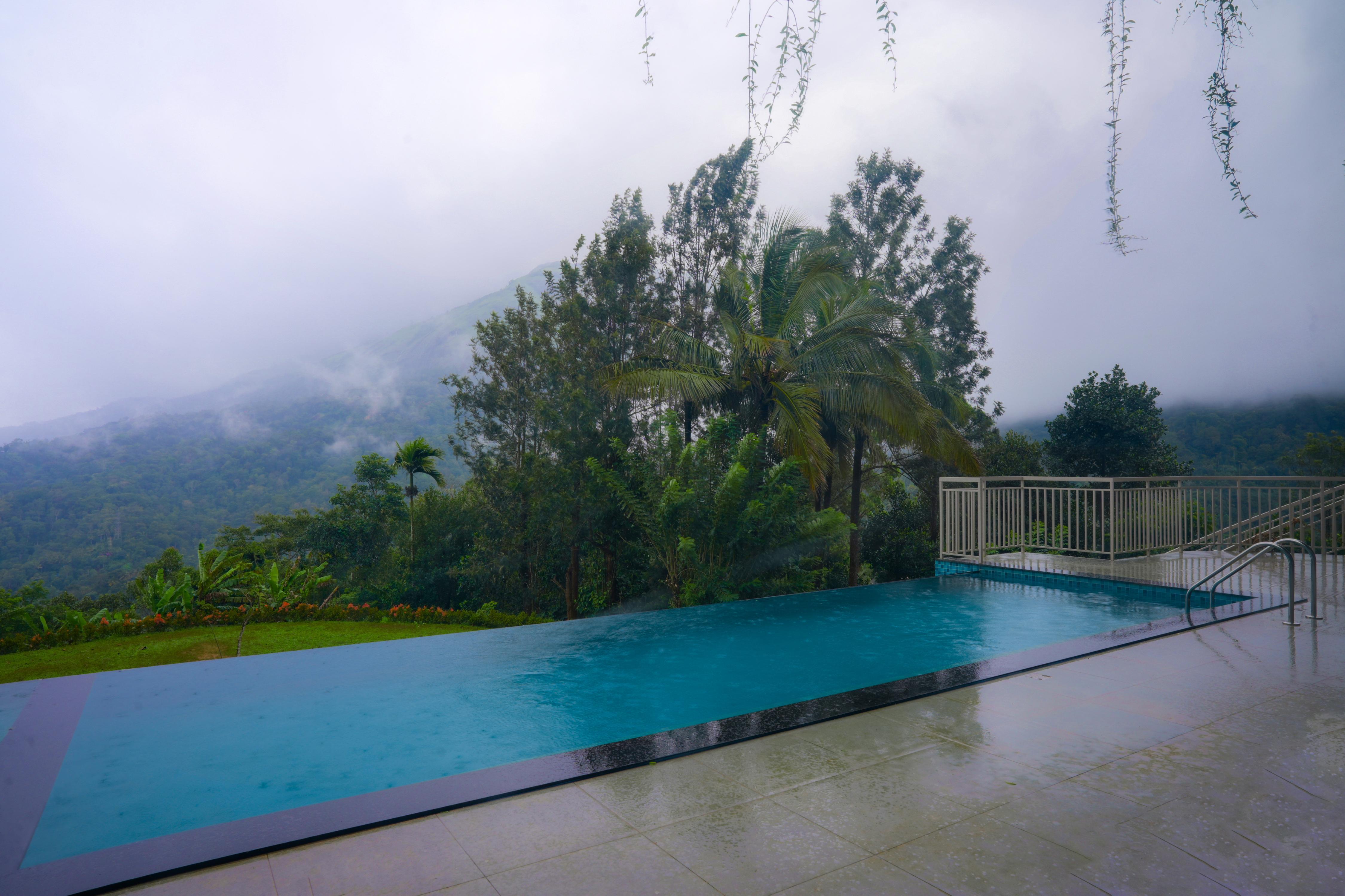Mountree Munnar By Kondody Hotels - Tap to explore photos