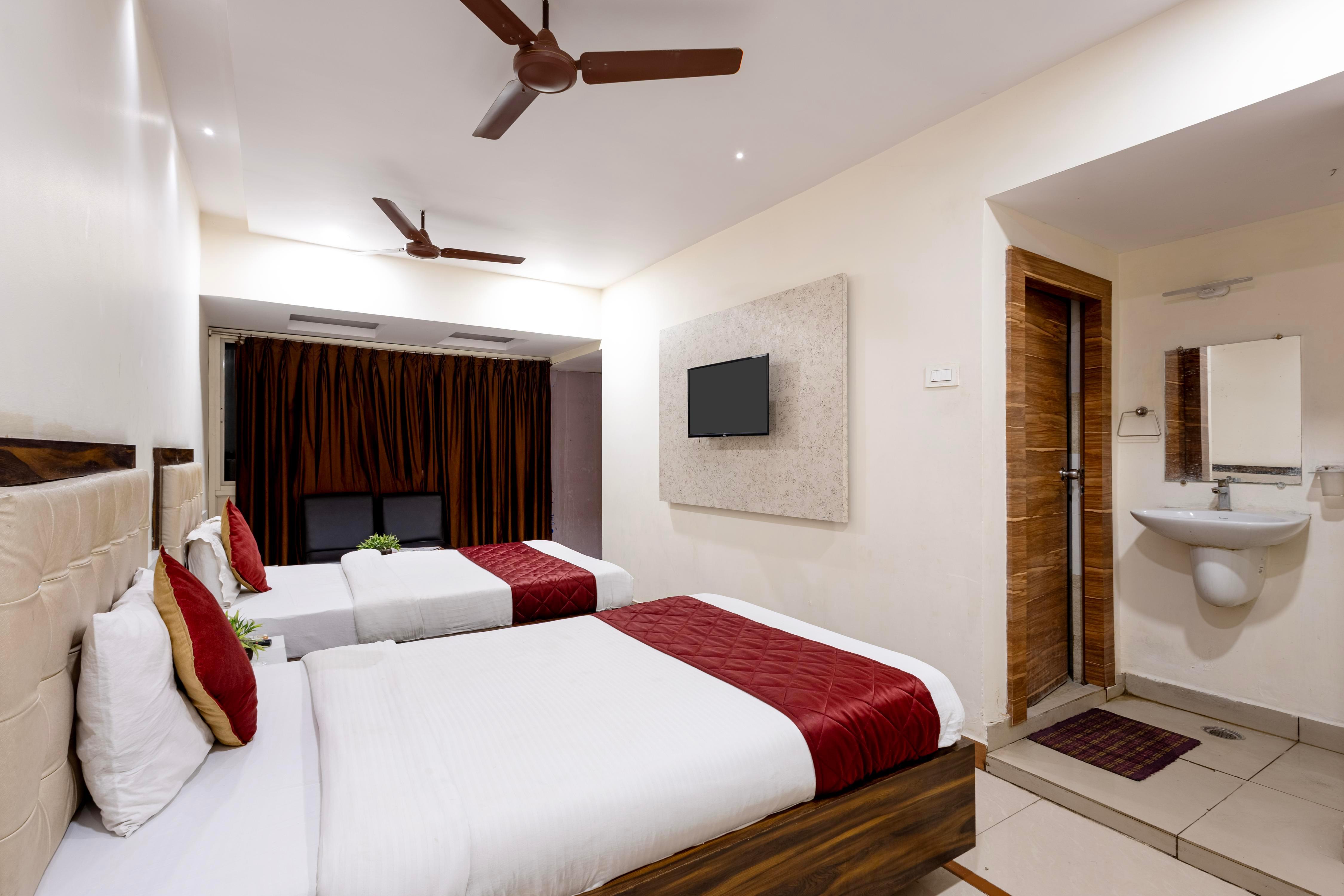 Hotel Aditya Grand Inn - Tap to explore photos