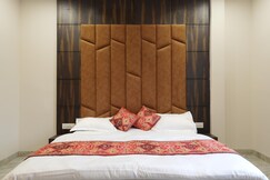 Majestic Stay Inn
