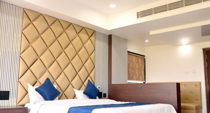 Salil Vatika Room Type - Luxury Suite Room Salil Vatika Room Type - Luxury Suite Room