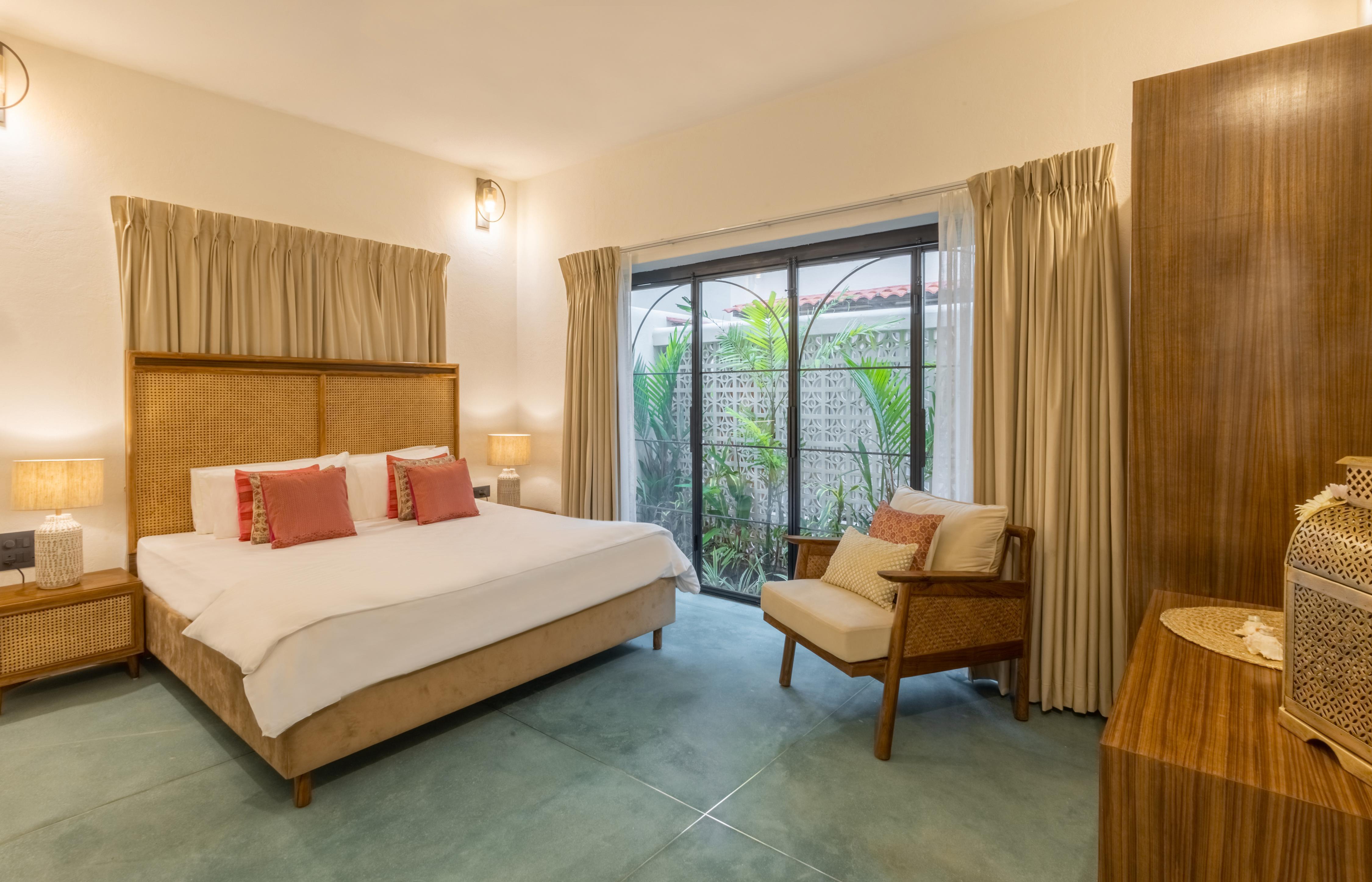 Villa No 4 by Artios :Pvt Pool/Garden/3Bhk/Beach - Tap to explore photos
