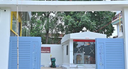 Hotel Kedarnath international Room Type - Deluxe Room with Balcony