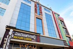Hotel Swarna Mayuri
