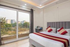 Address of Hotel Comfort N Stay 44