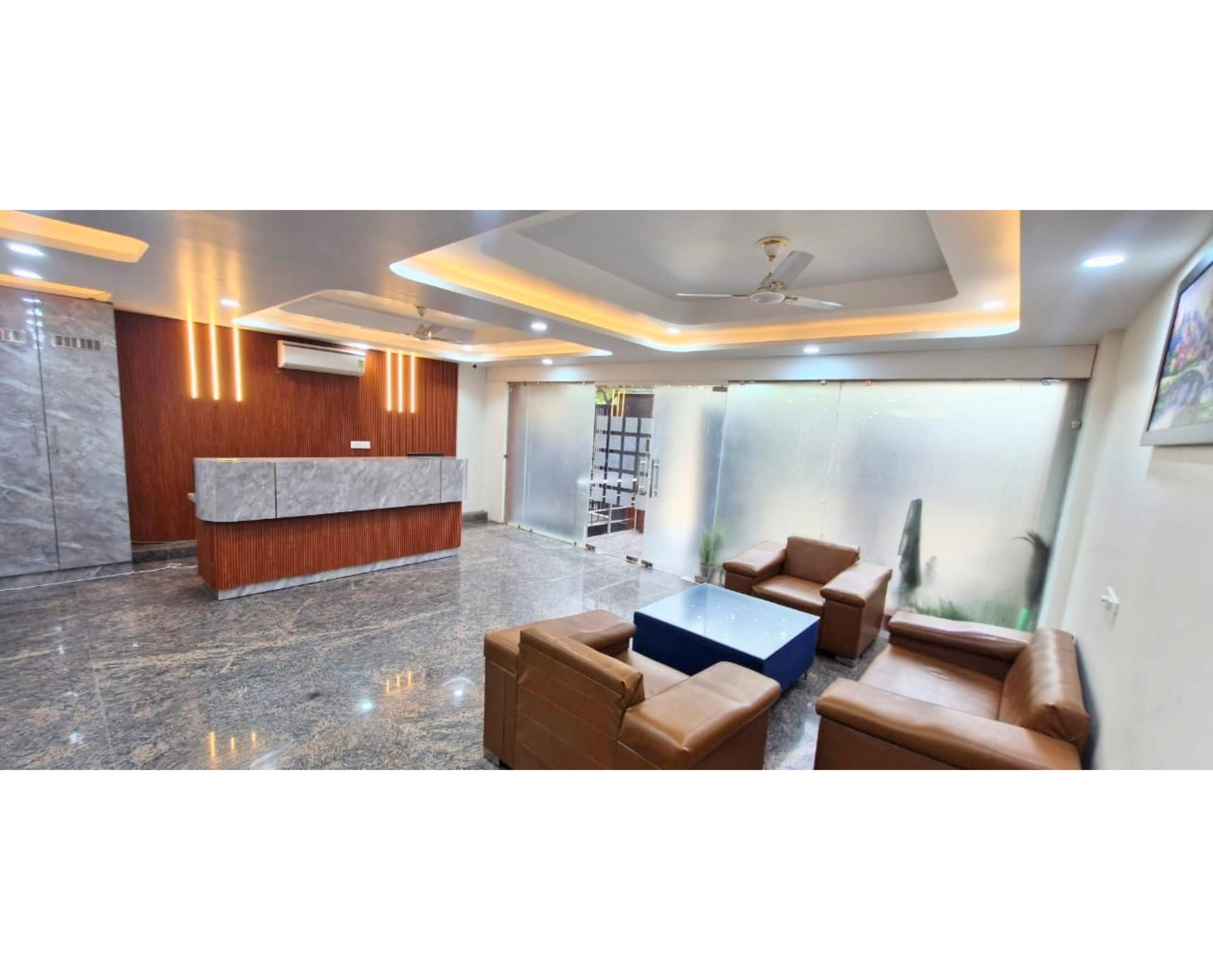 Hotel Comfort N Stay 44 - Tap to explore photos