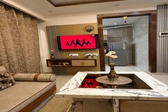 Amour Luxe Homes | Mountain View Stay 2BHK