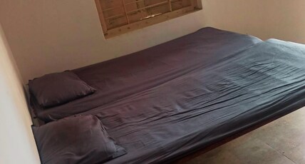 Surat Pg and homestay Room Type - Non AC 3 bed Family room 