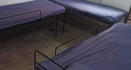 Surat Pg and homestay Room Type - Non AC 4 bed Family room