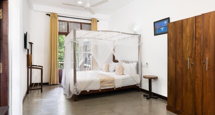 Luminara Sky Lounge Room Type - Deluxe Room with Balcony and Partial View