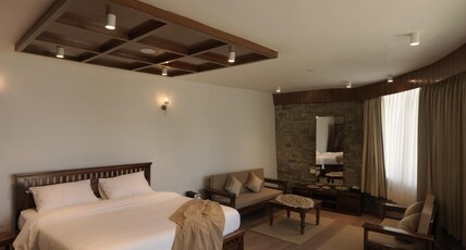Tree of Life Himalaya, Hartola Room Type - Premium Room King Bed