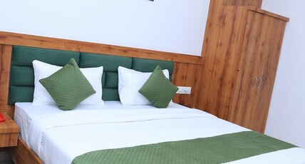 Hotel New JMK Room Type - Deluxe Double Bedroom Hotel New JMK Room Type - Deluxe Double Bedroom