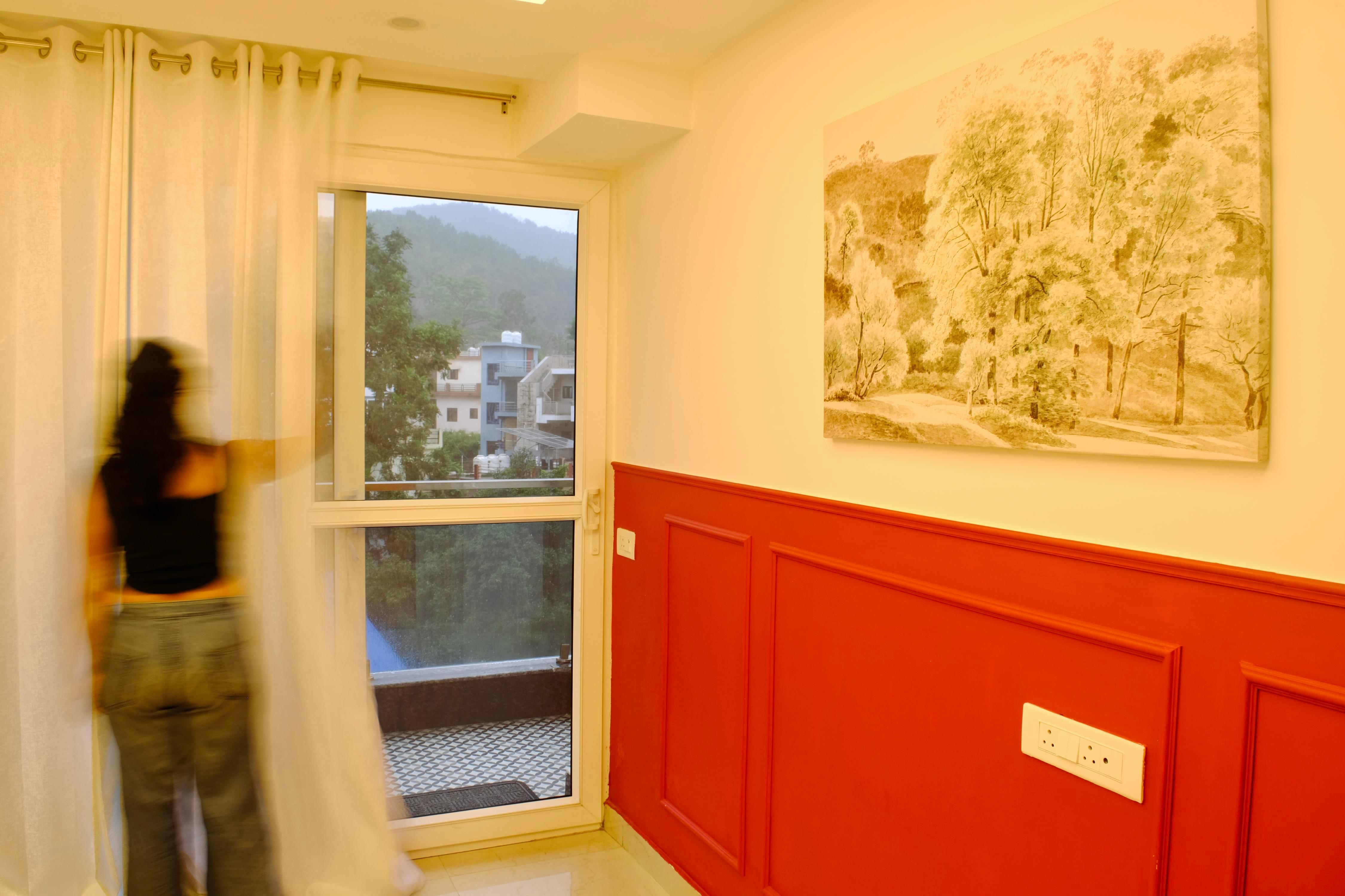 Foxtail 2BHK Rajpur Rd - Tap to explore photos