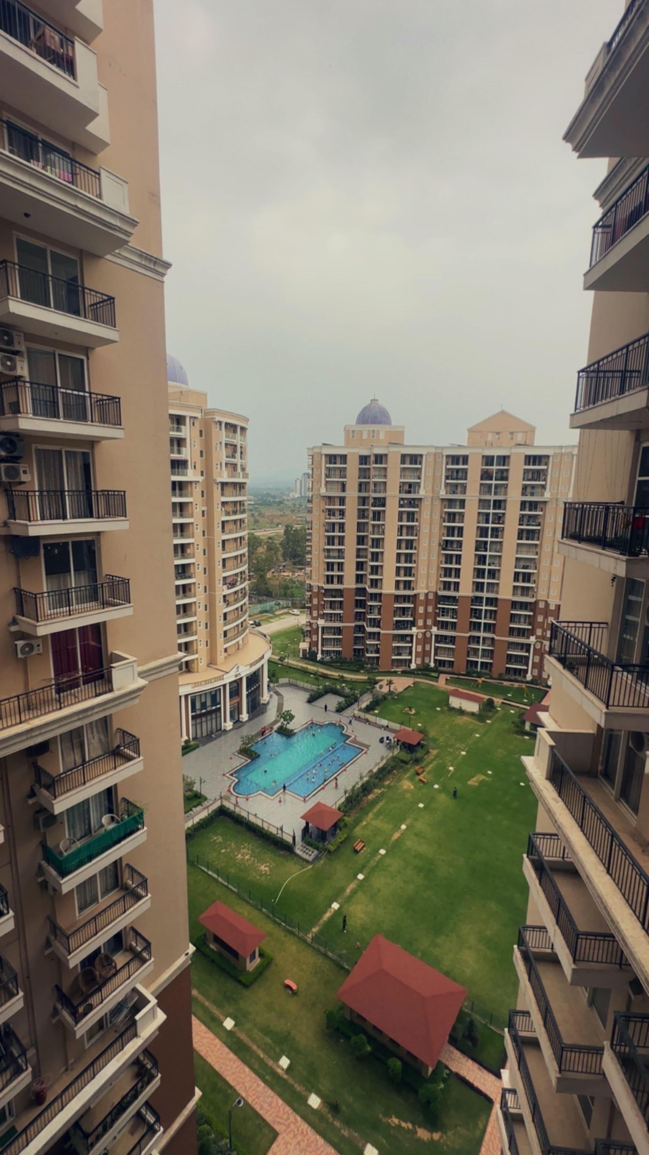 Elegant 3BHK The Florence Residence - Tap to explore photos