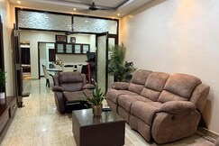 Modern 3BHK Family Duplex near Ashok Nagar Metro