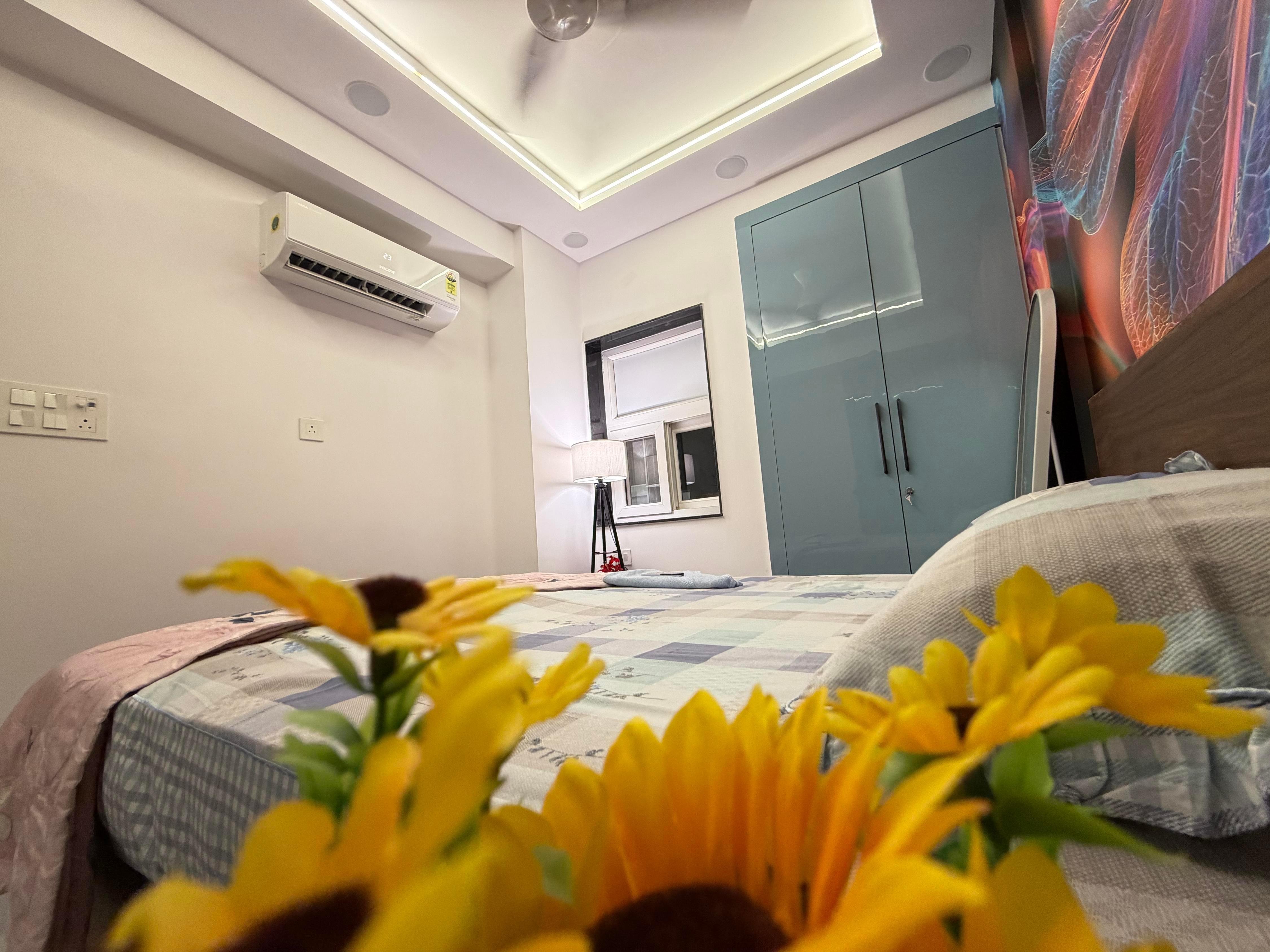 1 BHK golf view condos sector 19B - Tap to explore photos