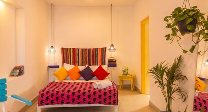 goSTOPS Jaipur, Civil Lines Room Type - Deluxe Private Room with Ensuite Bathroom and Balcony
