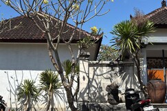 Collection O near Pantai Nusadua formerly Palm Bamboo Hotel