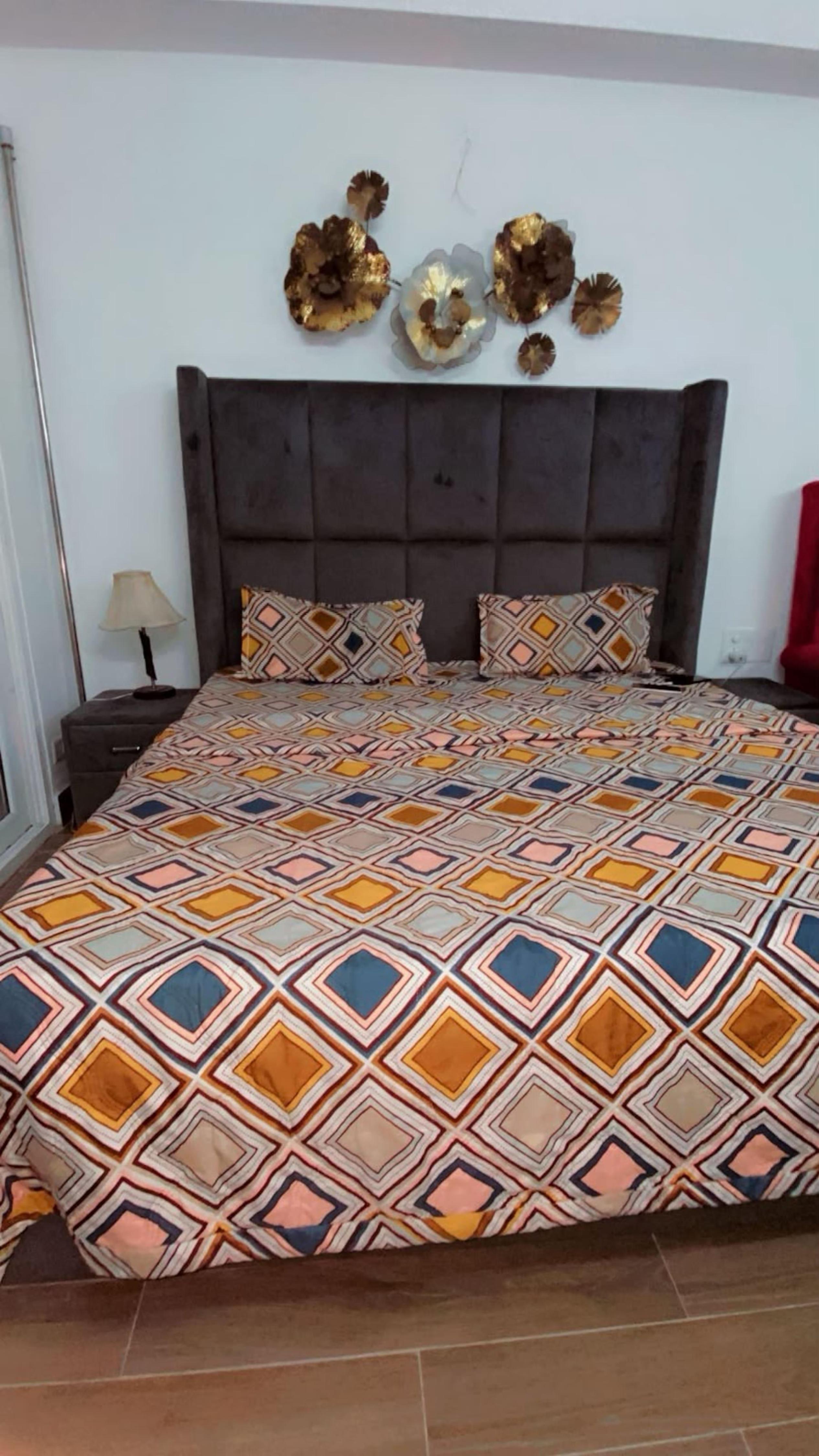 Diamond Villa Bnb Save Money Stay Happy - Tap to explore photos