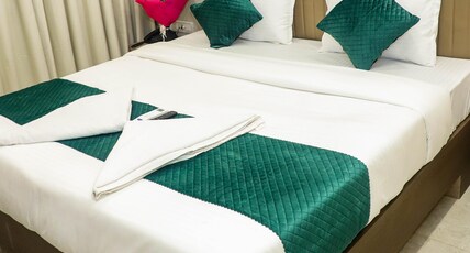 Madhu's Palace Room Type - Deluxe Double Room Madhu's Palace Room Type - Deluxe Double Room